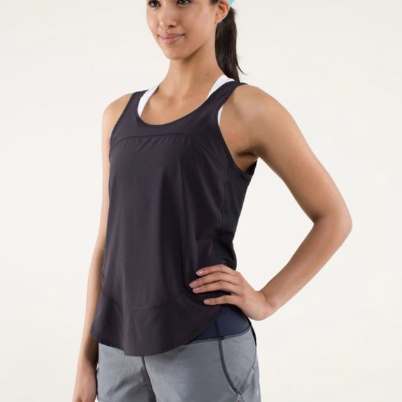 Lululemon Run: Featherweight Singlet in Black - Picture 6 of 7